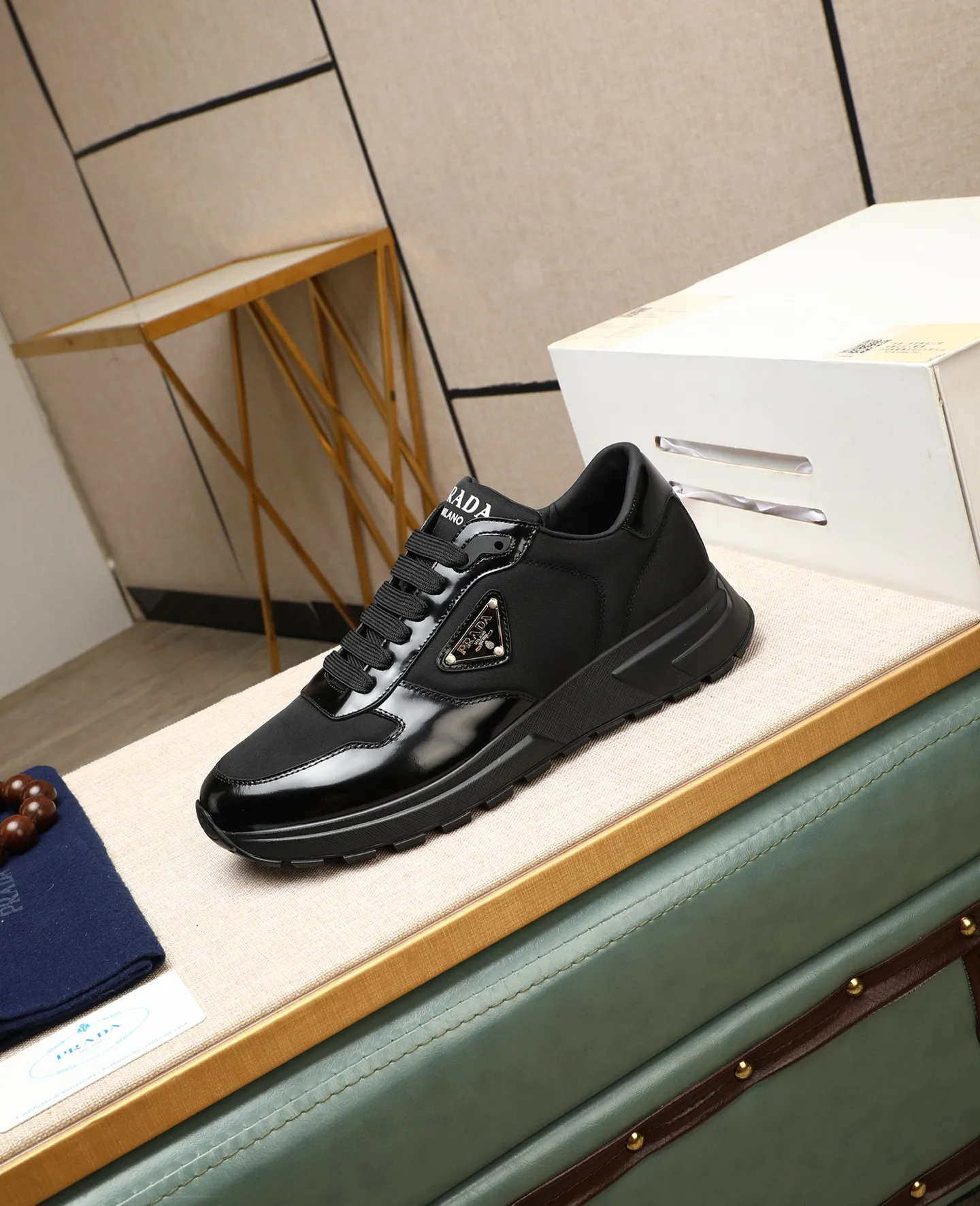 Men's shoes 💰540 🌹🌹[PRADA—Prada] 2025 latest model 🙈original replica! 👟👟👟Available here. The workmanship is top-notch. The upper is made from Italy. 🇮🇹Imported first-layer cowhide. ❗️Breathable genuine leather lining @Suitable for travel. The original version has an enlarged engraved sole, making it suitable for all kinds of travels, showing low-key luxury. Let quality speak for itself. Color: Size: 38-45